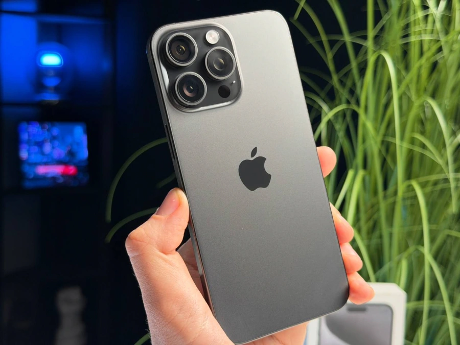 ВЖИВАНИЙ Б/У Apple iPhone 15 Pro Max 256GB Black Titanium (MU773) - Состояние: хороший | Аккумулятор: 100% | Комплектация: полный | Гарантия: 3 мес.