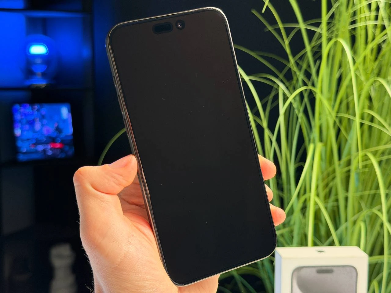 ВЖИВАНИЙ Б/У Apple iPhone 15 Pro Max 256GB Black Titanium (MU773) - Состояние: хороший | Аккумулятор: 100% | Комплектация: полный | Гарантия: 3 мес.