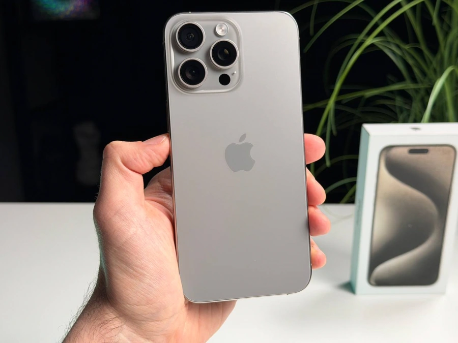 ВЖИВАНИЙ Б/У Apple iPhone 15 Pro Max 256GB Natural Titanium (MU793) - Стан: гарний | Акумулятор: 100% | Комплектація: повний | Гарантія: 3 міс.
