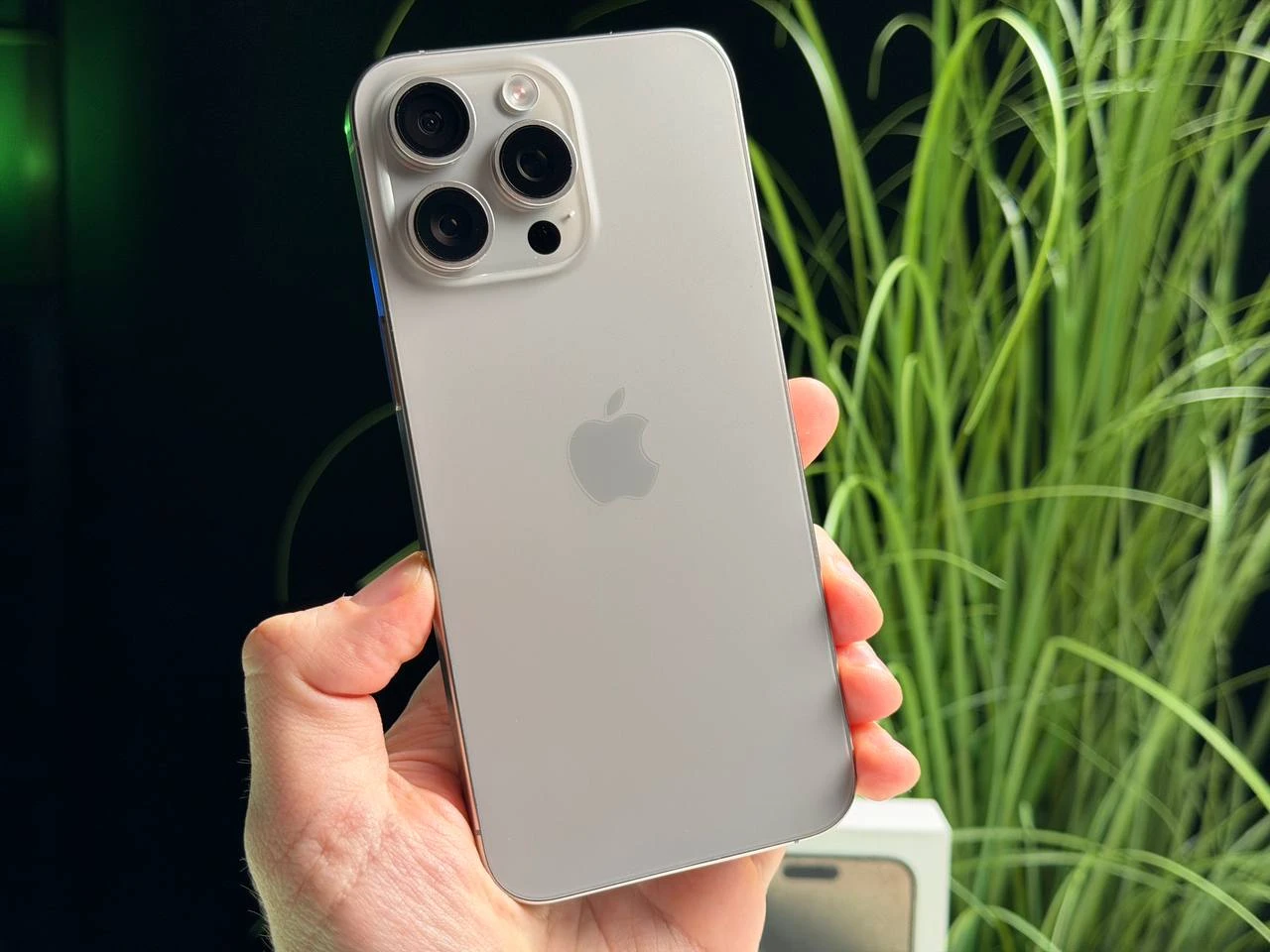 ВЖИВАНИЙ Б/У Apple iPhone 15 Pro Max 256GB Natural Titanium (MU793) - Состояние: идеальный | Аккумулятор: 86% | Комплектация: полный | Гарантия: 3 мес.