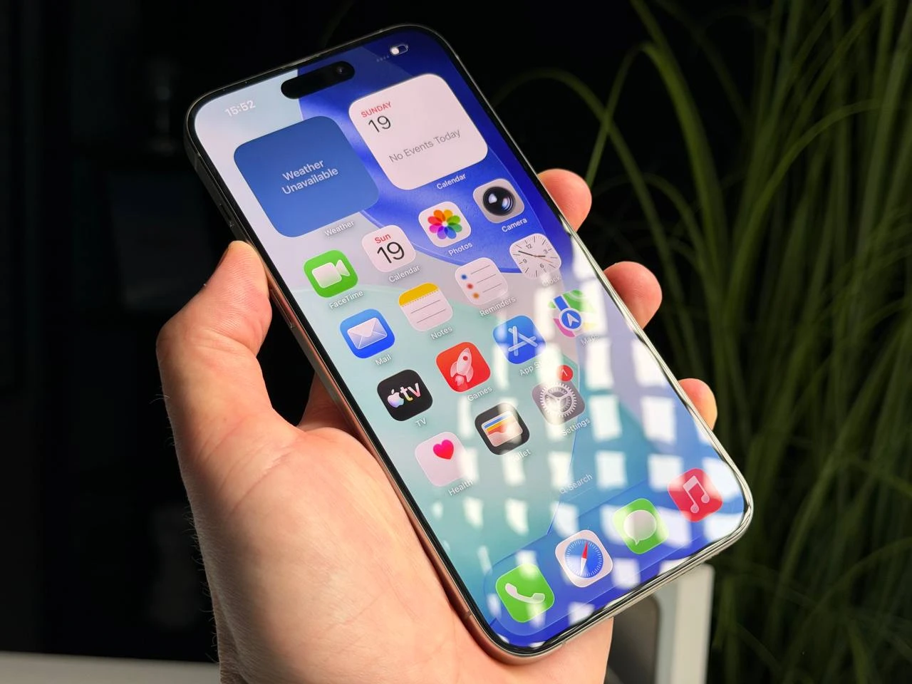 ВЖИВАНИЙ Б/У Apple iPhone 15 Pro Max 256GB Natural Titanium (MU793) - Состояние: хороший | Аккумулятор: 87% | Комплектация: полный | Гарантия: 3 мес.