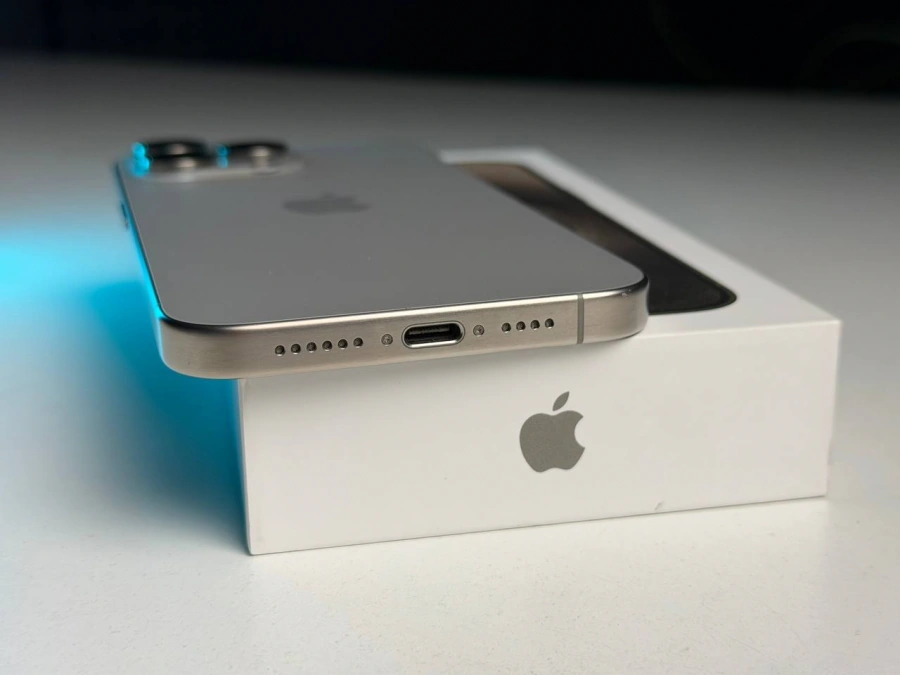 ВЖИВАНИЙ Б/У Apple iPhone 15 Pro Max 256GB Natural Titanium (MU793) - Состояние: хороший | Аккумулятор: 87% | Комплектация: полный | Гарантия: 3 мес.