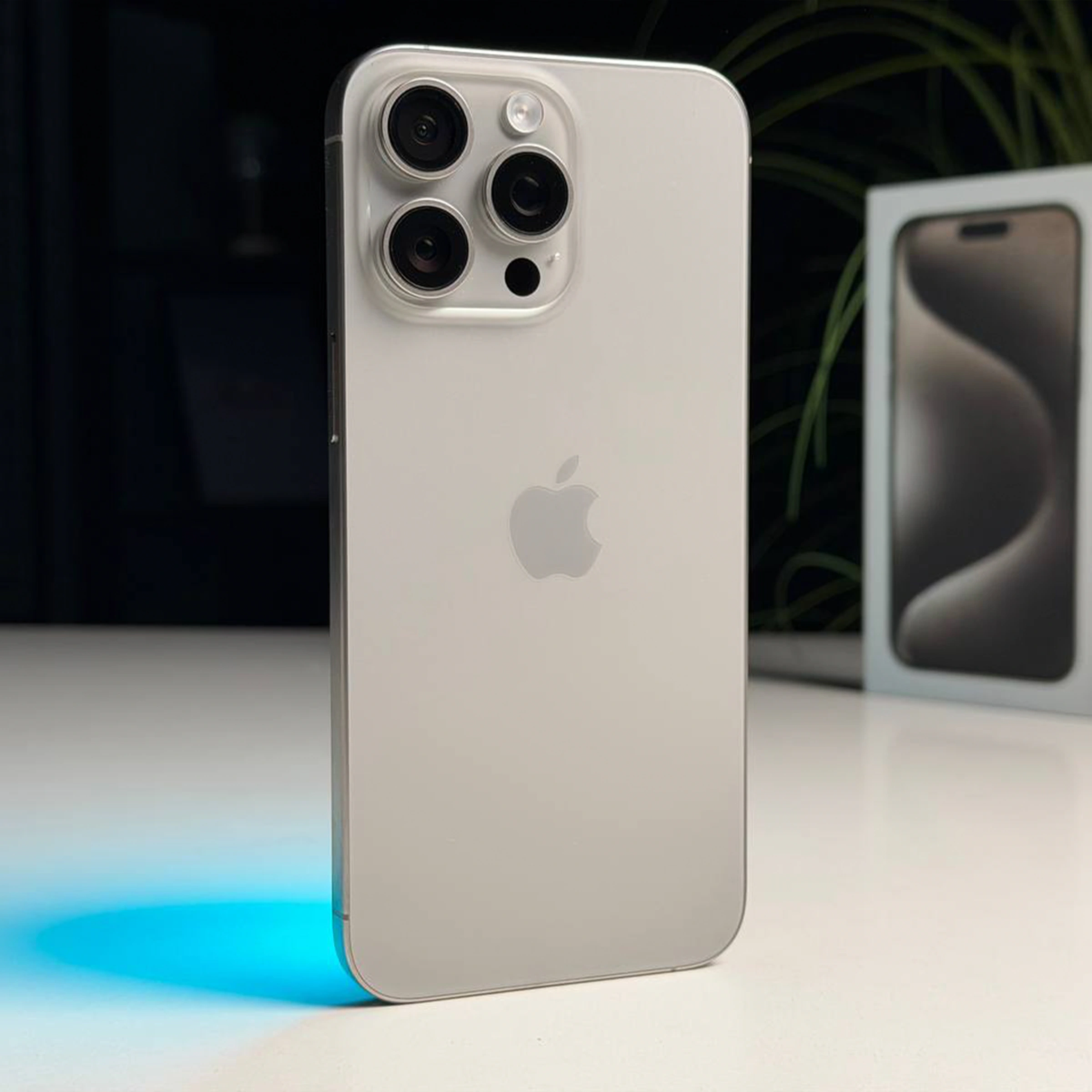 ВЖИВАНИЙ Б/У Apple iPhone 15 Pro Max 256GB Natural Titanium (MU793) - Состояние: хороший | Аккумулятор: 87% | Комплектация: полный | Гарантия: 3 мес.