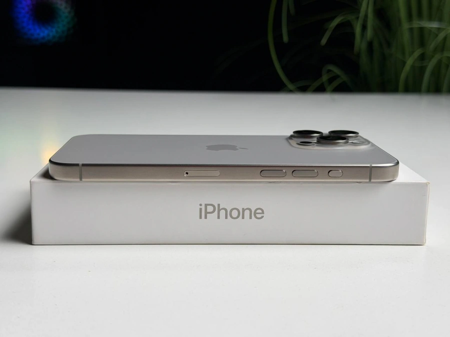 ВЖИВАНИЙ Б/У Apple iPhone 15 Pro Max 256GB Natural Titanium (MU793) - Стан: гарний | Акумулятор: 89% | Комплектація: повний | Гарантія: 3 міс.