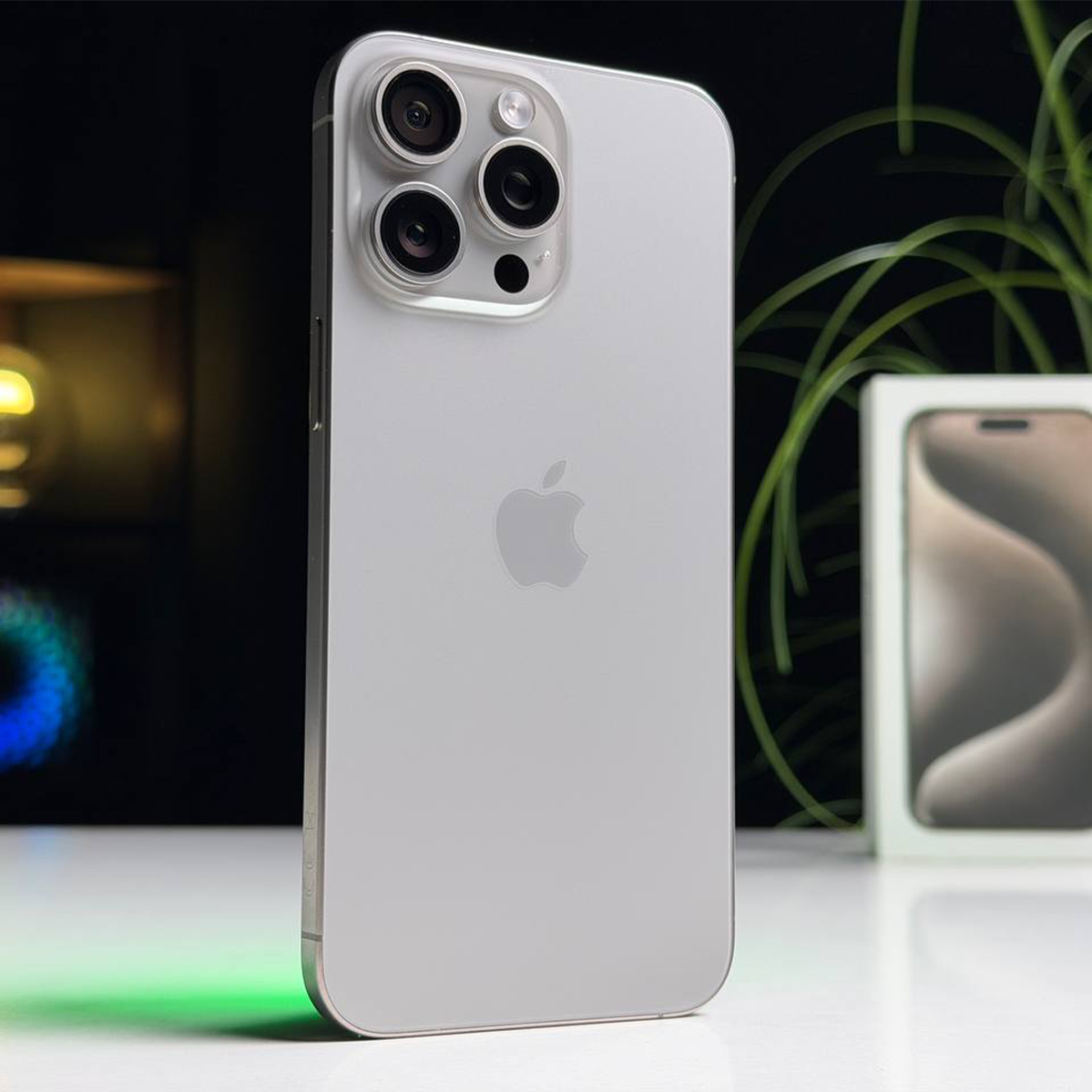ВЖИВАНИЙ Б/У Apple iPhone 15 Pro Max 256GB Natural Titanium (MU793) - Стан: гарний | Акумулятор: 89% | Комплектація: повний | Гарантія: 3 міс.