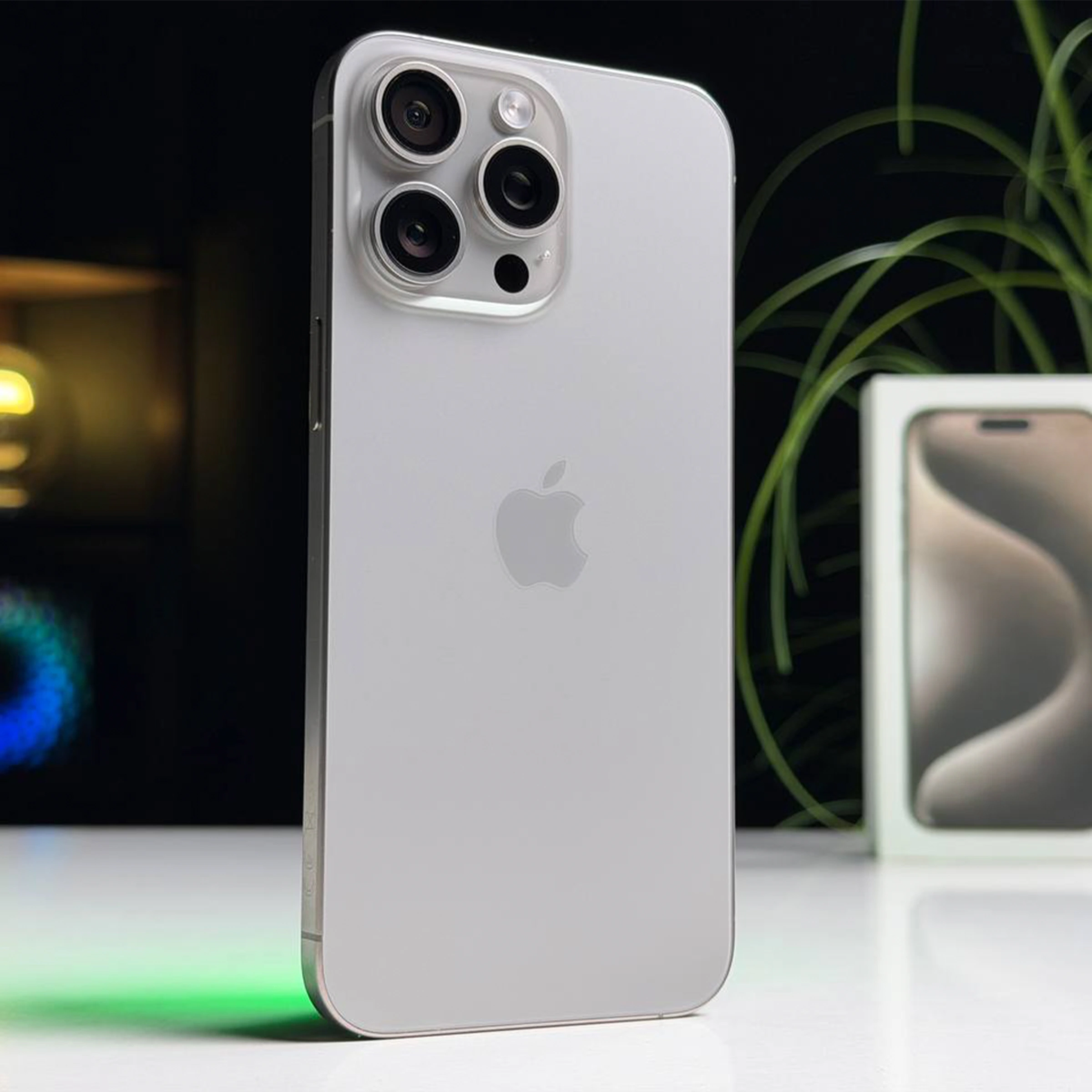 ВЖИВАНИЙ Б/У Apple iPhone 15 Pro Max 256GB Natural Titanium (MU793) - Стан: гарний | Акумулятор: 89% | Комплектація: повний | Гарантія: 3 міс.