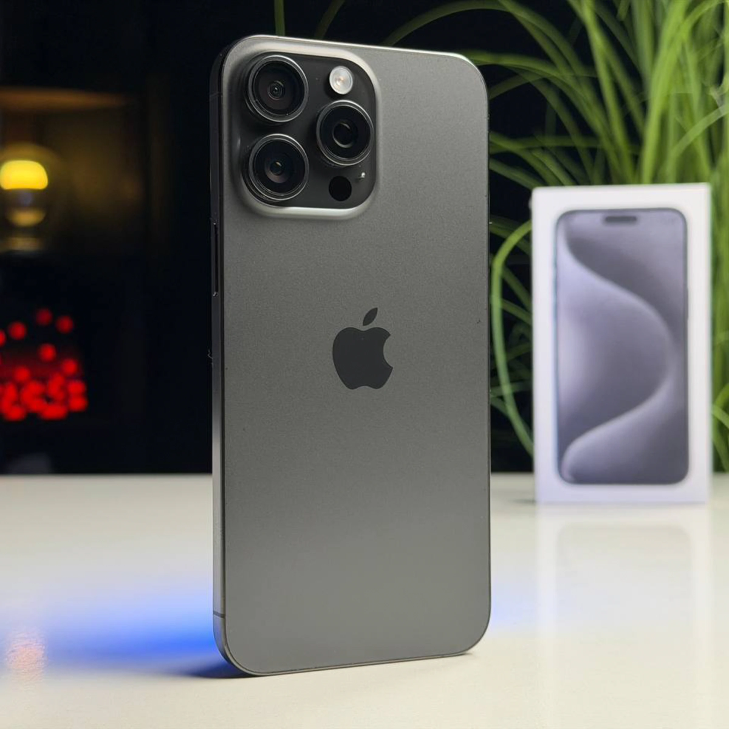 ВЖИВАНИЙ Б/У Apple iPhone 15 Pro Max 512GB Black Titanium (MU7C3) - Состояние: хороший | Аккумулятор: 100% | Комплектация: полный | Гарантия: 3 мес.