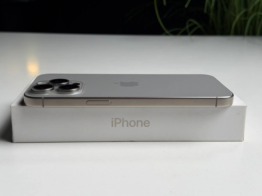 ВЖИВАНИЙ Б/У Apple iPhone 15 Pro Max 512GB Natural Titanium (MU7E3) - Состояние: хороший | Аккумулятор: 100% | Комплектация: полный | Гарантия: 3 мес.