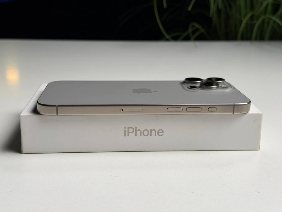 ВЖИВАНИЙ Б/У Apple iPhone 15 Pro Max 512GB Natural Titanium (MU7E3) - Состояние: хороший | Аккумулятор: 100% | Комплектация: полный | Гарантия: 3 мес.
