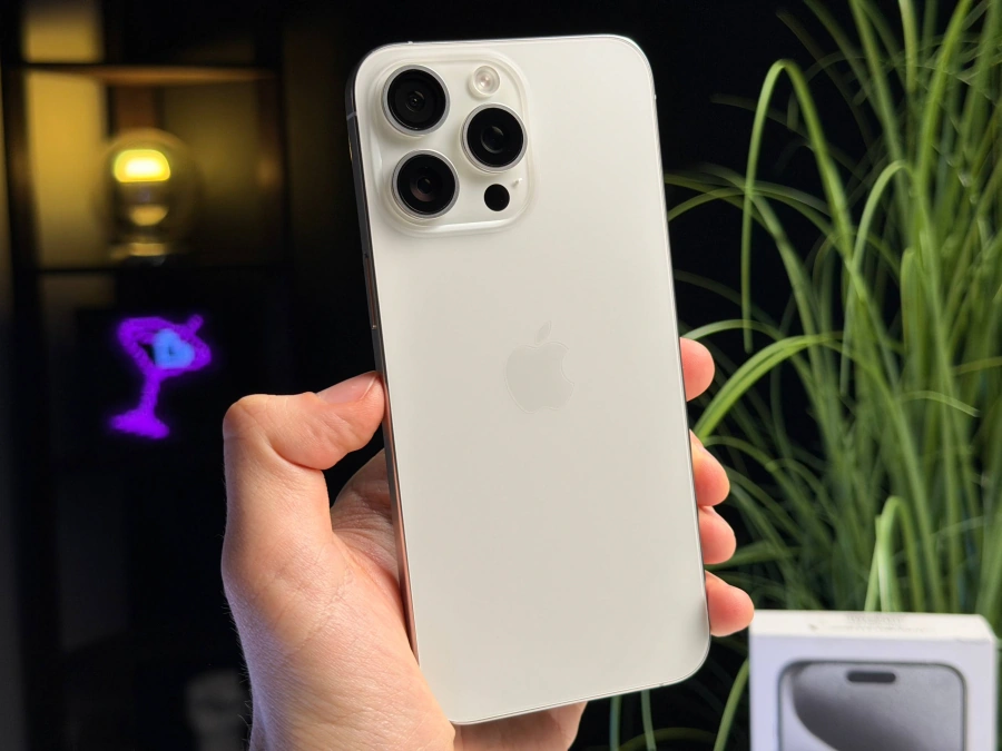 ВЖИВАНИЙ Б/У Apple iPhone 15 Pro Max 512GB White Titanium (MU7D3) - Стан: гарний | Акумулятор: 100% | Комплектація: повний | Гарантія: 3 міс.