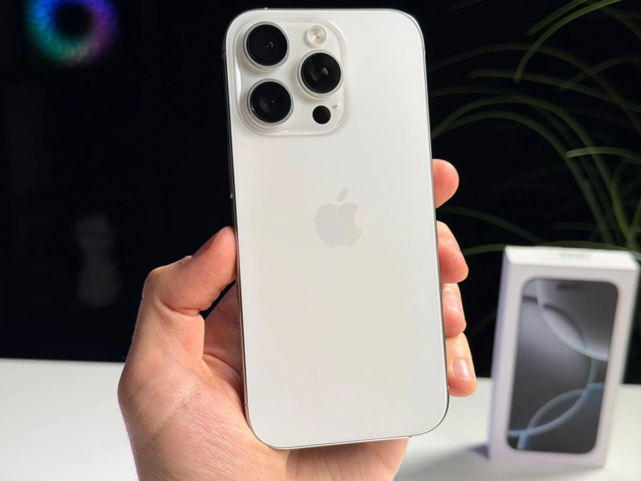 ВЖИВАНИЙ Б/У Apple iPhone 16 Pro 128GB eSim White Titanium (MYMA3) - Состояние: хороший | Аккумулятор: 90% | Комплектация: полный | Гарантия: 3 мес.