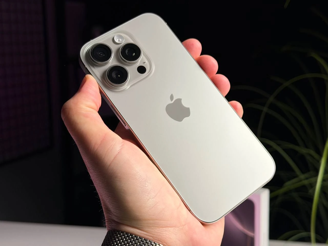 ВЖИВАНИЙ Б/У Apple iPhone 16 Pro 128GB Natural Titanium (MYNG3) - Состояние: хороший | Аккумулятор: 91% | Комплектация: полный | Гарантия: 3 мес.