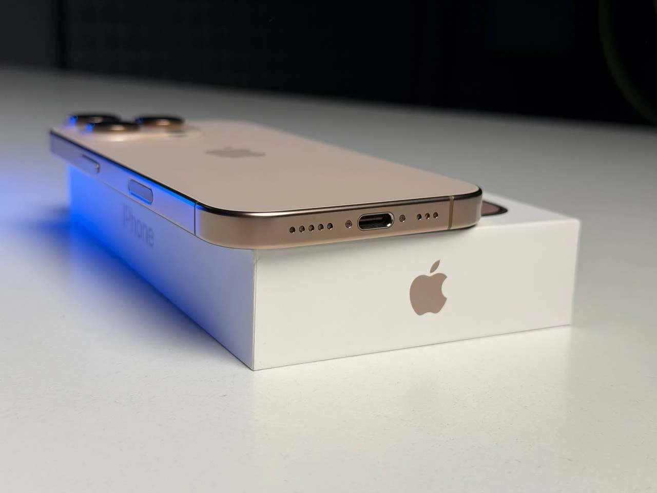 ВЖИВАНИЙ Б/У Apple iPhone 16 Pro 256GB Desert Titanium (MYNK3) - Состояние: хороший | Аккумулятор: 91% | Комплектация: полный | Гарантия: 3 мес.