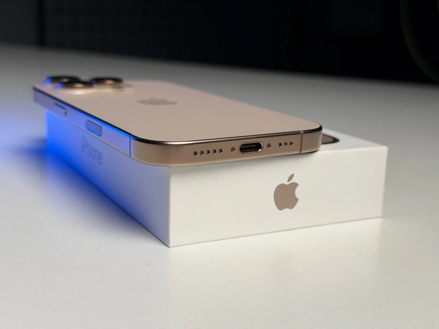 ВЖИВАНИЙ Б/У Apple iPhone 16 Pro 256GB Desert Titanium (MYNK3) - Состояние: хороший | Аккумулятор: 91% | Комплектация: полный | Гарантия: 3 мес.
