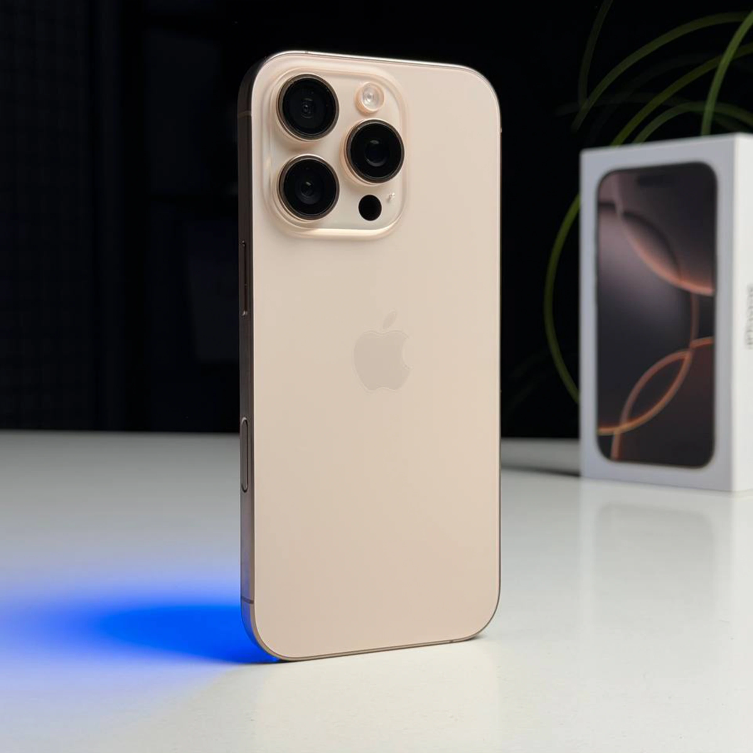 ВЖИВАНИЙ Б/У Apple iPhone 16 Pro 256GB Desert Titanium (MYNK3) - Состояние: хороший | Аккумулятор: 91% | Комплектация: полный | Гарантия: 3 мес.