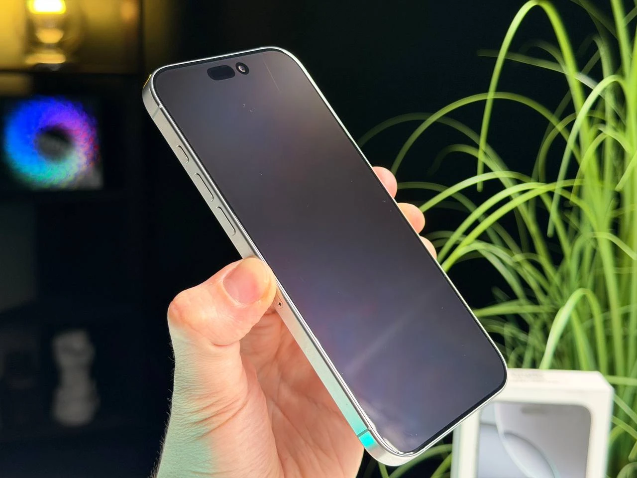 ВЖИВАНИЙ Б/У Apple iPhone 16 Pro Max 1TB White Titanium (MYX53) - Состояние: хороший | Аккумулятор: 93% | Комплектация: полный | Гарантия: 3 мес.