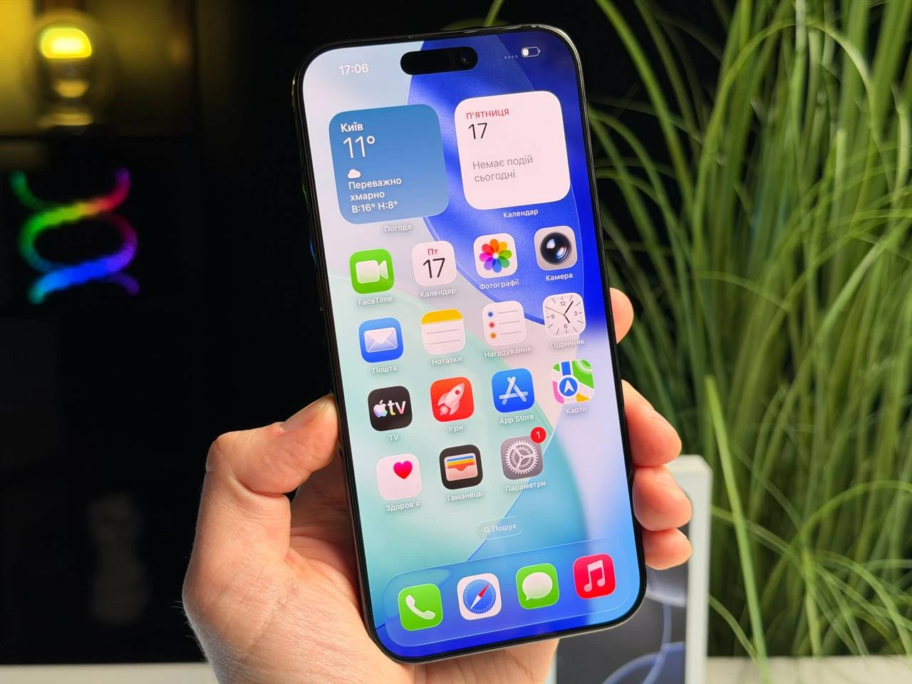 ВЖИВАНИЙ Б/У Apple iPhone 16 Pro Max 512GB Black Titanium (MYX03) - Стан: гарний | Акумулятор: 91% | Комплектація: повний | Гарантія: 3 міс.