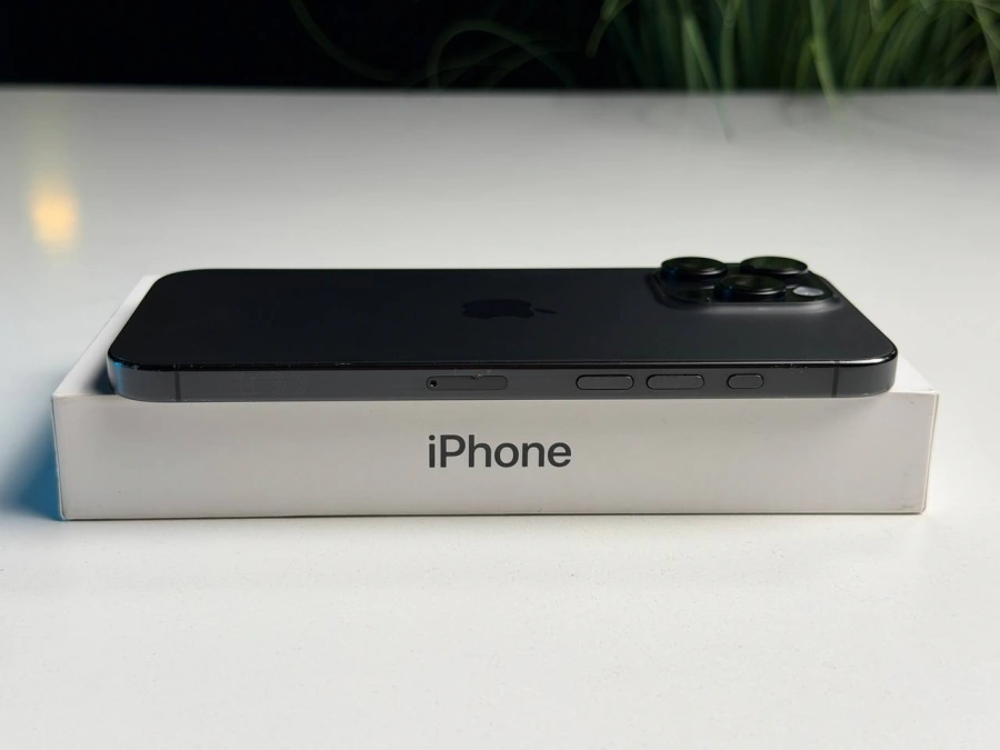 ВЖИВАНИЙ Б/У Apple iPhone 16 Pro Max 512GB Black Titanium (MYX03) - Стан: гарний | Акумулятор: 91% | Комплектація: повний | Гарантія: 3 міс.