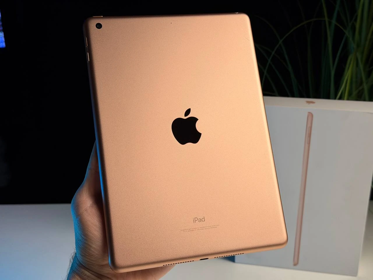 ВЖИВАНИЙ Б/У iPad 2018 Wi-Fi 32GB Gold (MRJN2) - Состояние: хороший | Аккумулятор: 90% | Комплектация: полный | Гарантия: 3 мес.