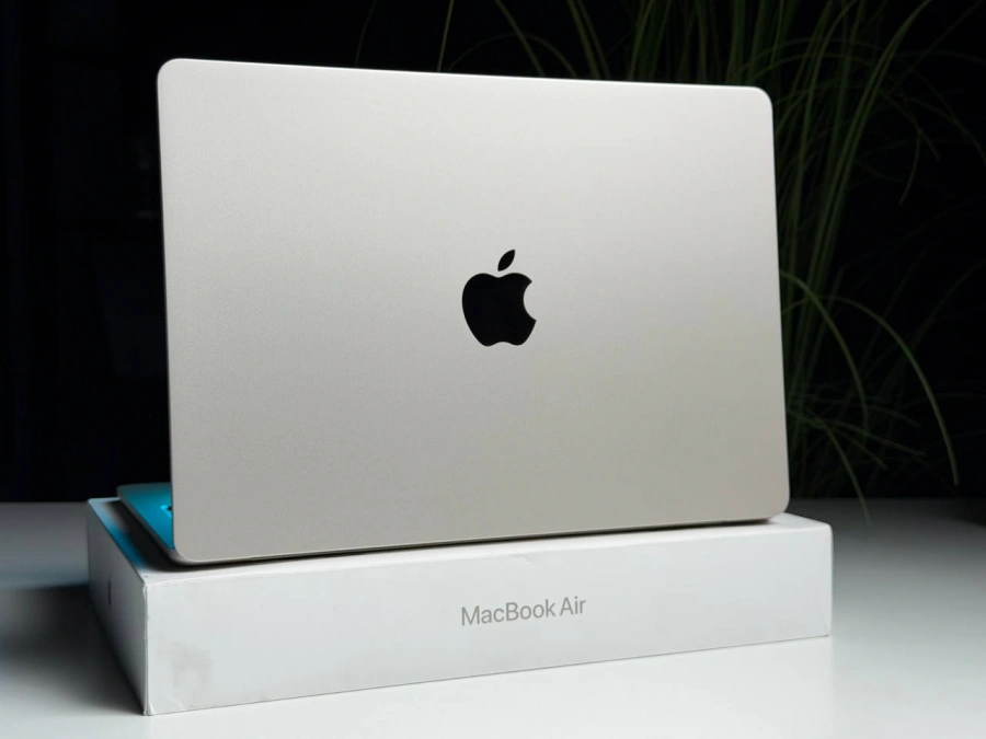 ВЖИВАНИЙ Б/У MacBook Air 13" M3/8CPU/10GPU/8GB/512GB Starlight 2024 (MRXU3) - Стан: гарний | Акумулятор: 100% | Комплектація: повний + накладка | Гарантія: 3 міс.