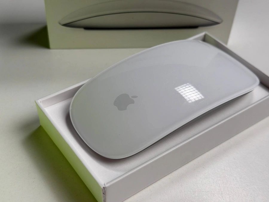 ВЖИВАНИЙ Б/У Миша Apple Magic Mouse [Lightning] - White Multi-Touch Surface (MK2E3) - Стан: гарний | Комплектація: мишка, коробка | Гарантія: 3 міс.