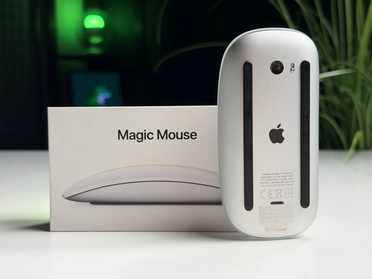 ВЖИВАНИЙ Б/У Миша Apple Magic Mouse [Lightning] - White Multi-Touch Surface (MK2E3) - Стан: гарний | Комплектація: мишка, коробка | Гарантія: 3 міс.