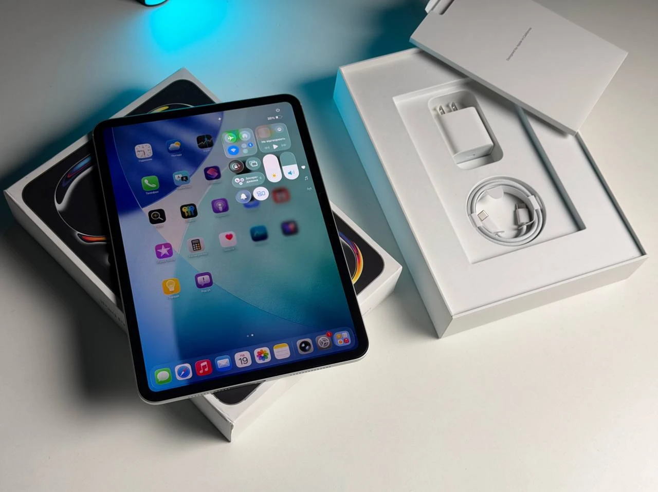 ВЖИВАНИЙ Б/У Планшет Apple iPad Pro 11" M4 2024 Wi-Fi 256GB with Standard glass - Silver (MVV93) - Состояние: хороший | Аккумулятор: 95% | Комплектация: полный | Гарантия: 3 мес.