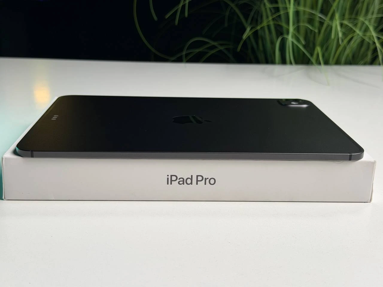 ВЖИВАНИЙ Б/У Планшет Apple iPad Pro 11" M4 2024 Wi-Fi + Cellular 256GB with Standard glass - Space Black (MVW13) - Состояние: хороший | Аккумулятор: 85% | Комплектация: полный | Гарантия: 3 мес.