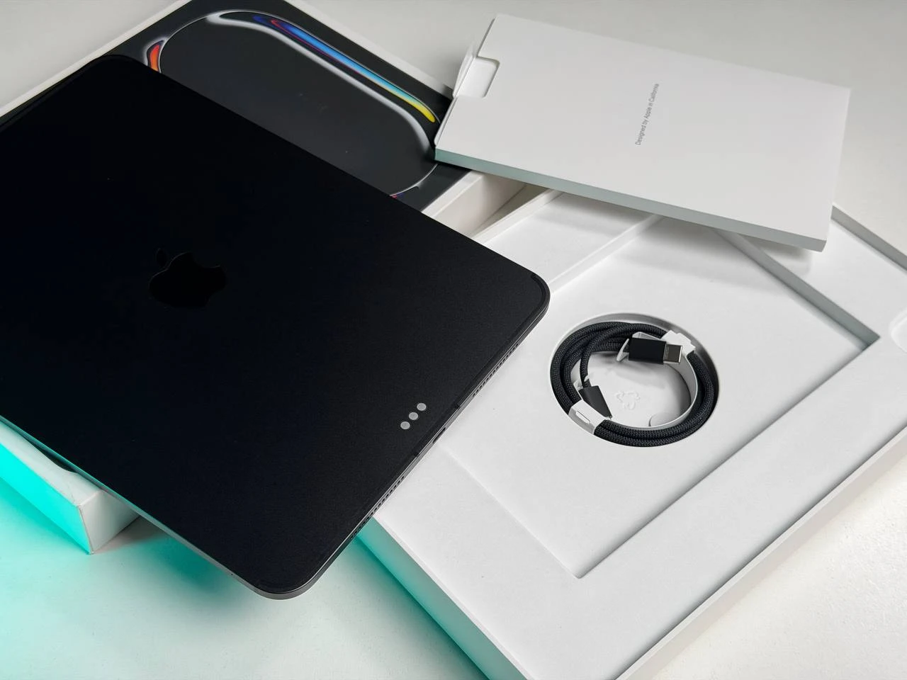 ВЖИВАНИЙ Б/У Планшет Apple iPad Pro 11" M4 2024 Wi-Fi + Cellular 256GB with Standard glass - Space Black (MVW13) - Состояние: хороший | Аккумулятор: 85% | Комплектация: полный | Гарантия: 3 мес.