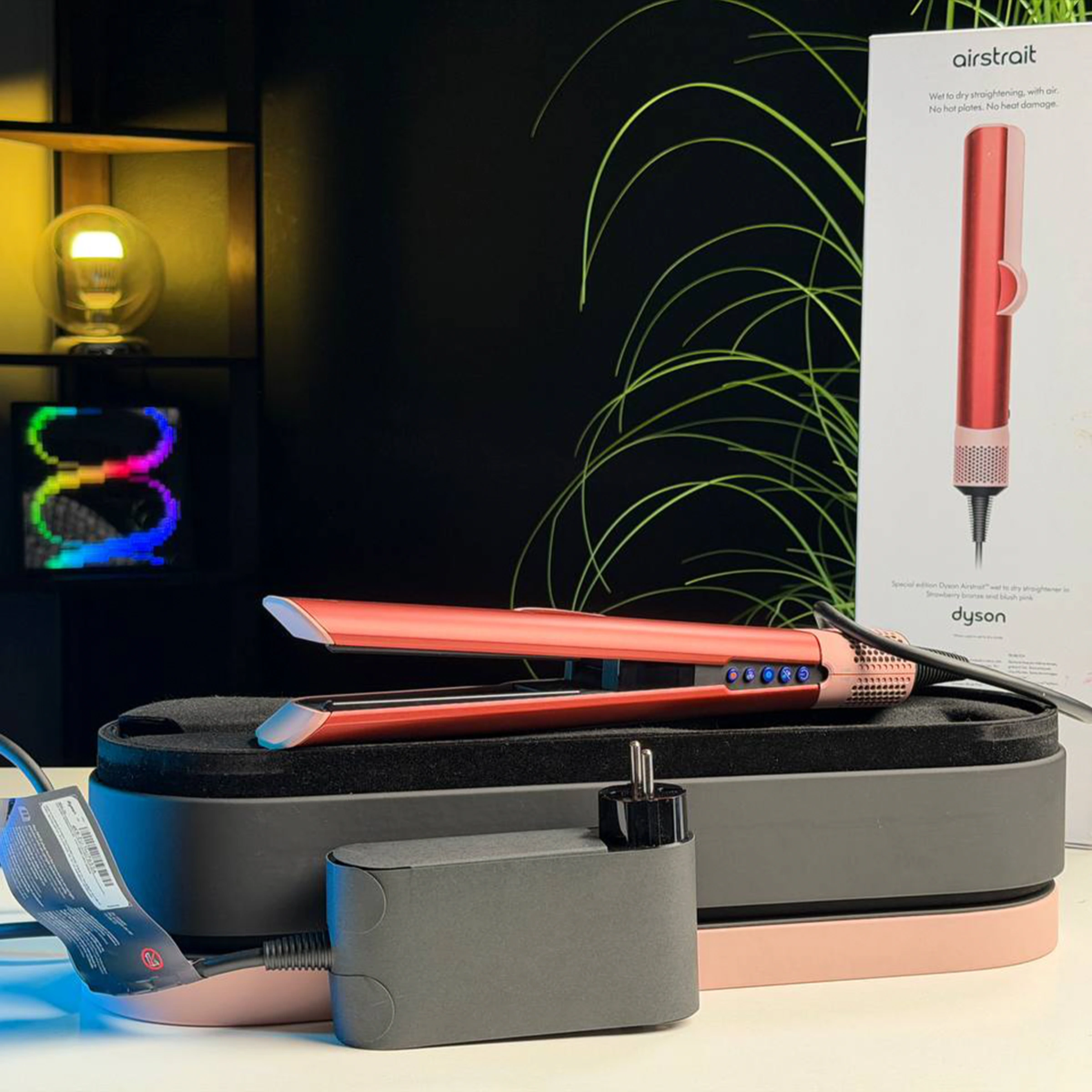 ВЖИВАНИЙ Б/У Выпрямитель для волос Dyson Airstrait HT01 - Strawberry Bronze/Blush Pink (560844-01) EU - Состояние: хороший | Комплектация: полный | Гарантия: 3 мес.