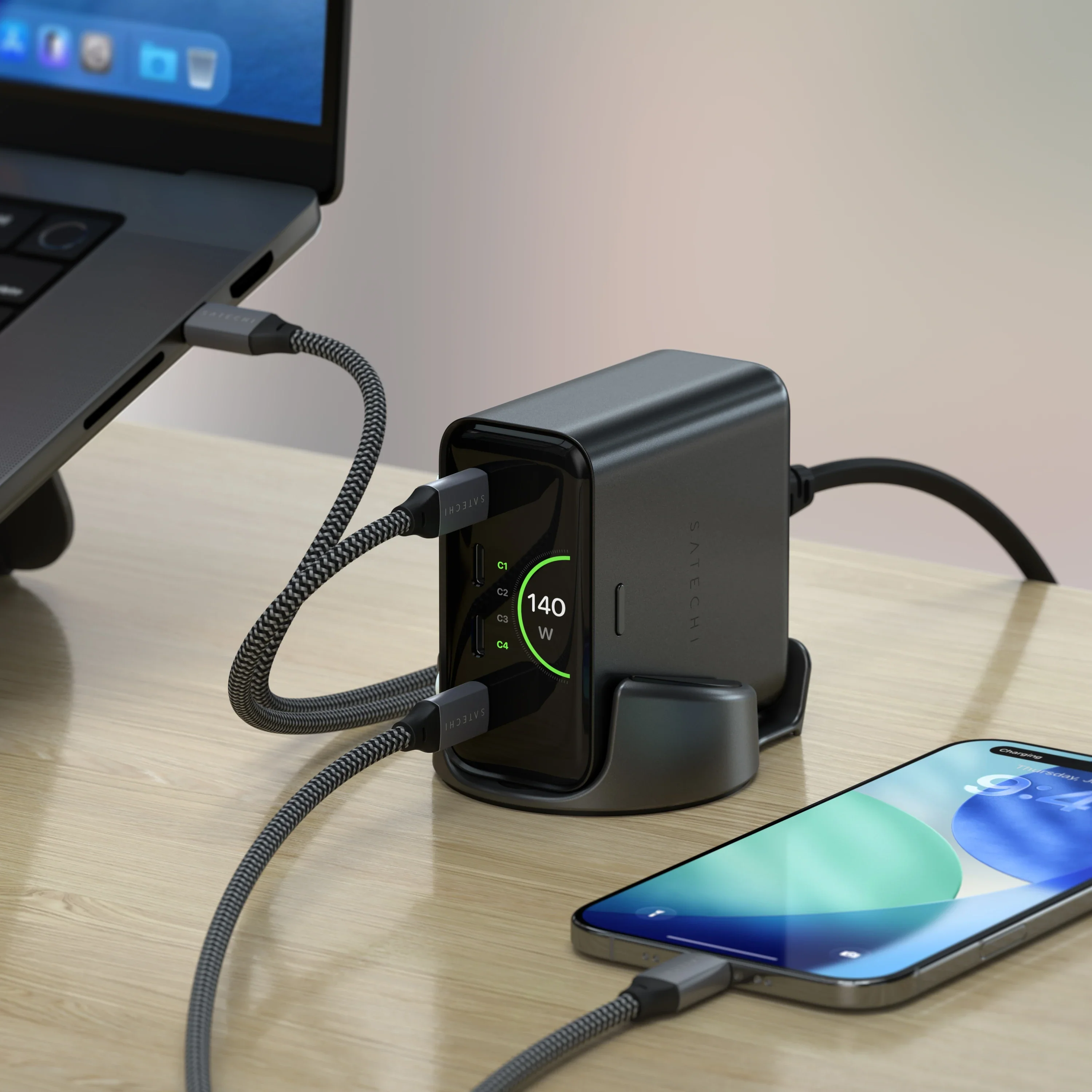 Зарядний пристрій Satechi ChargeView 140W Desktop Charger (ST-C4CV140C-EU)