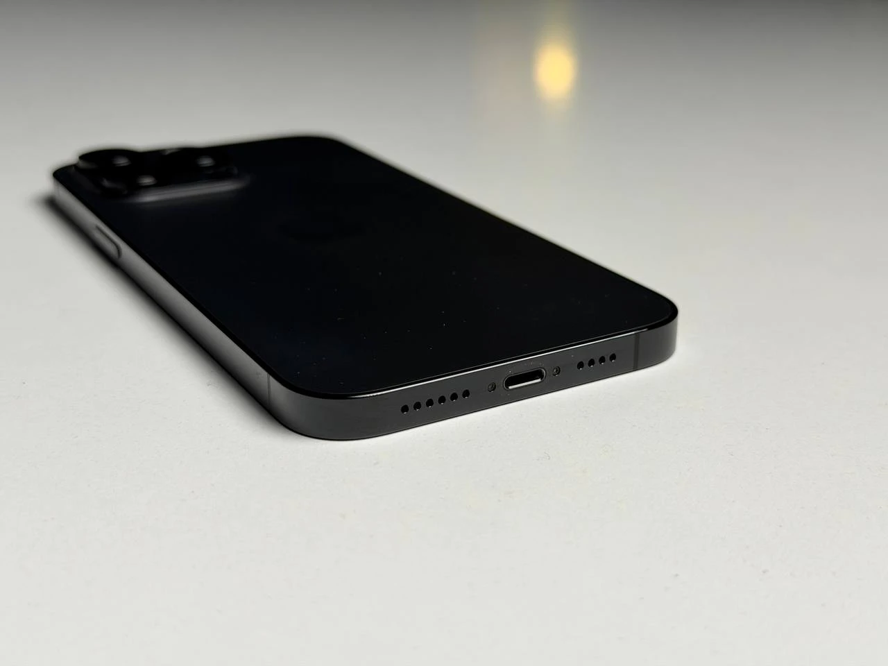 ВЖИВАНИЙ Б/У Apple iPhone 14 Pro Max 1TB Space Black (MQC23) - Стан: гарний | Акумулятор: 100% | Комплектація: повний | Гарантія: 3 міс.