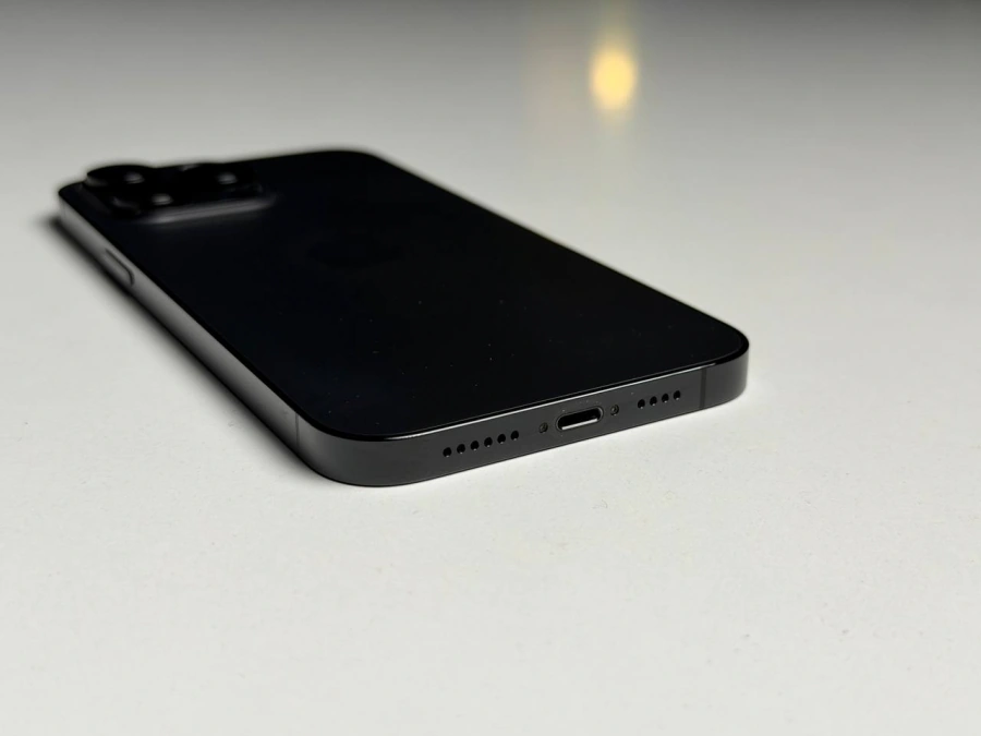 ВЖИВАНИЙ Б/У Apple iPhone 14 Pro Max 1TB Space Black (MQC23) - Стан: гарний | Акумулятор: 100% | Комплектація: повний | Гарантія: 3 міс.