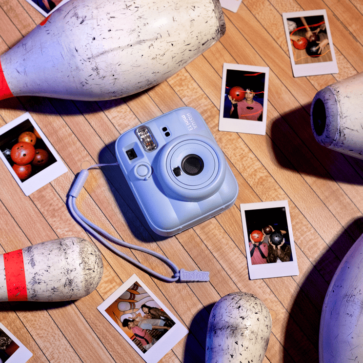 Фотокамера миттєвого друку Fujifilm Instax Mini 13 - Clay White (16963137)