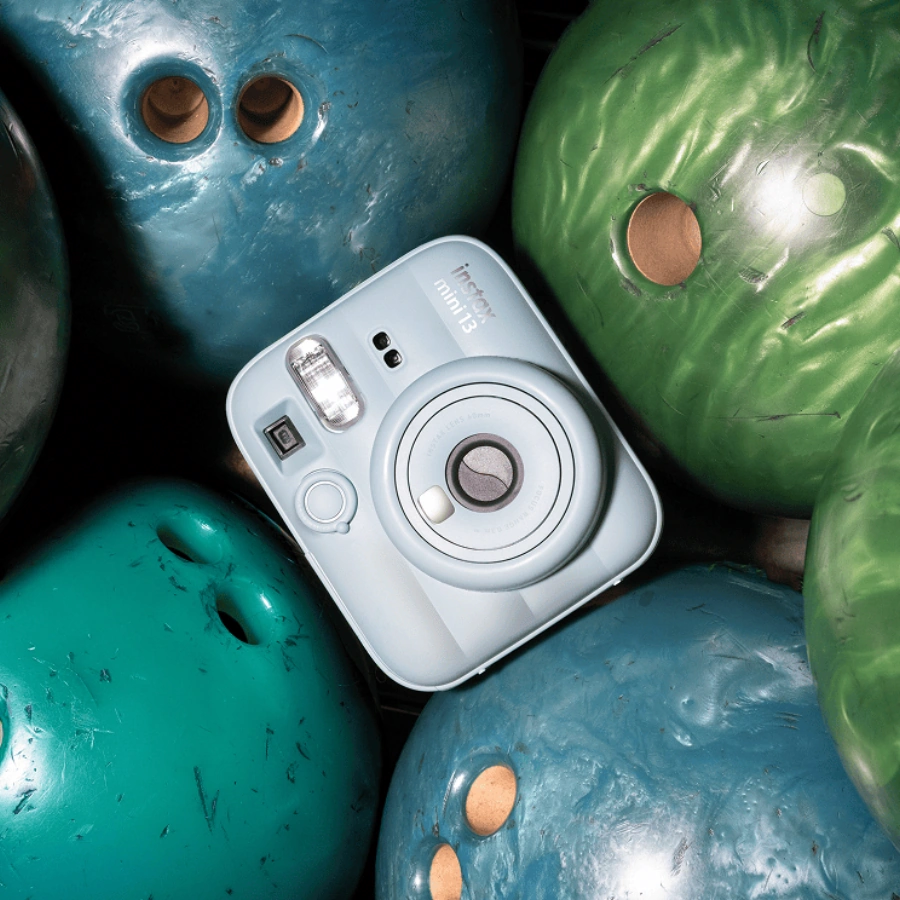 Фотокамера миттєвого друку Fujifilm Instax Mini 13 - Clay White (16963137)