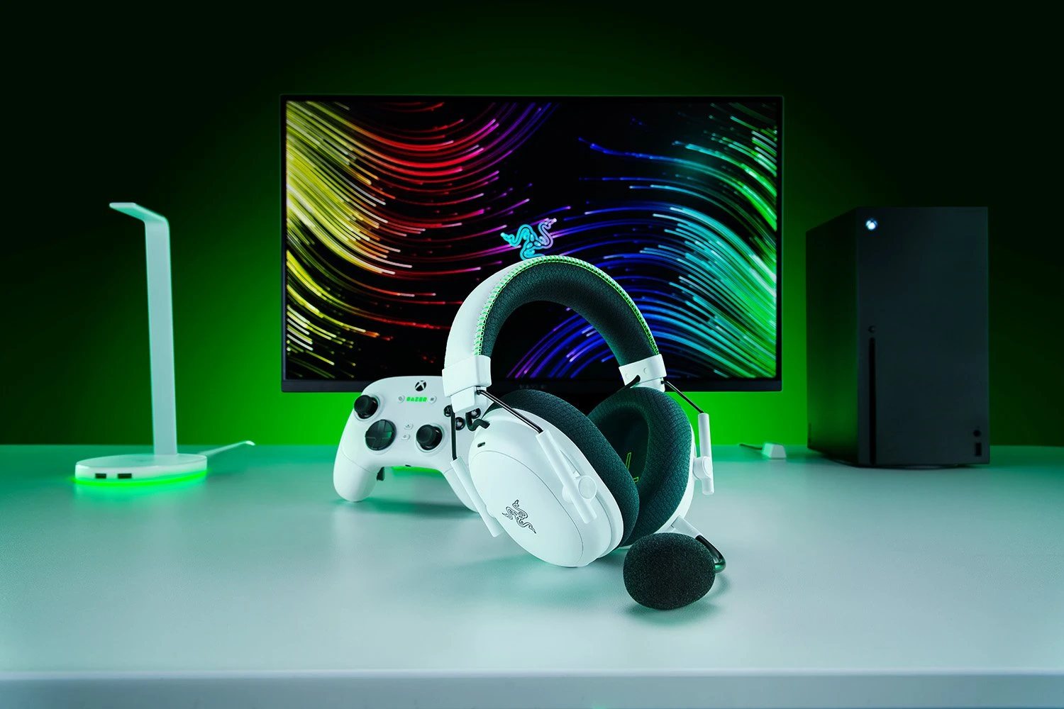 Ігрова гарнітура Razer BlackShark V3 Pro for Xbox - White (RZ04-05400400-R3M1)