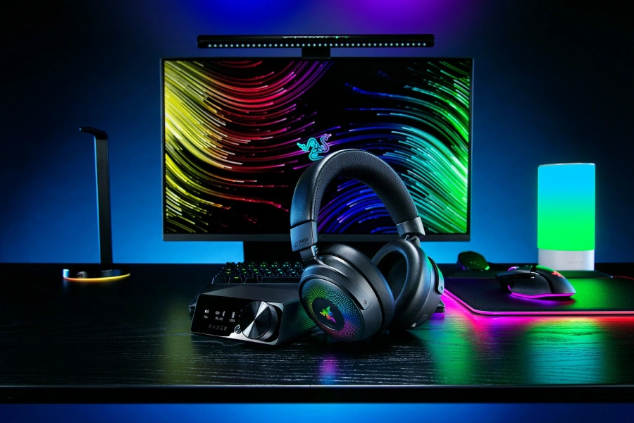 Ігрова гарнітура Razer Kraken V4 Pro Wireless - Black (RZ04-05160100-R3M1)