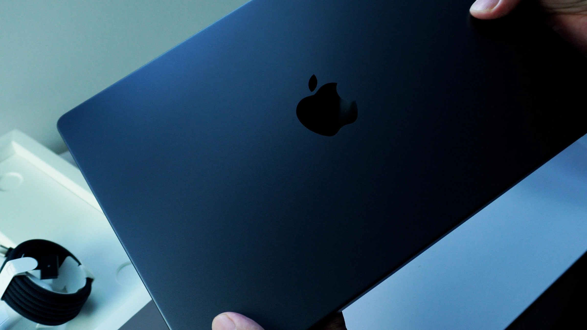 MacBook Ultra: головні характеристики майбутнього ноутбука Apple