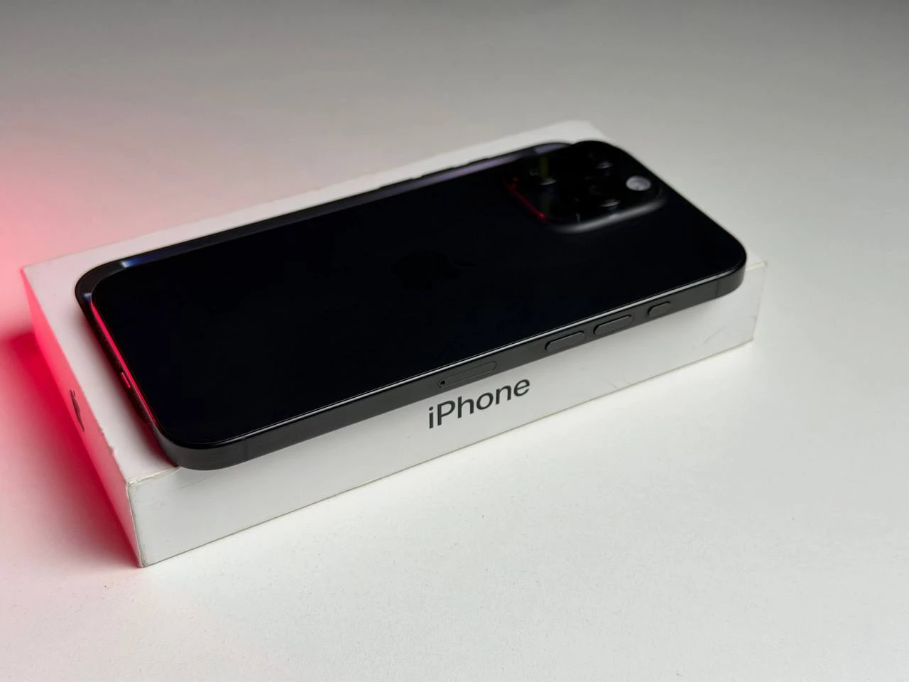 OPEN BOX Apple iPhone 16 Pro Max 1TB Black Titanium (MYX43) - Стан: ідеальний | Акумулятор: 100% | Комплектація: повний | Гарантія: 9 міс.