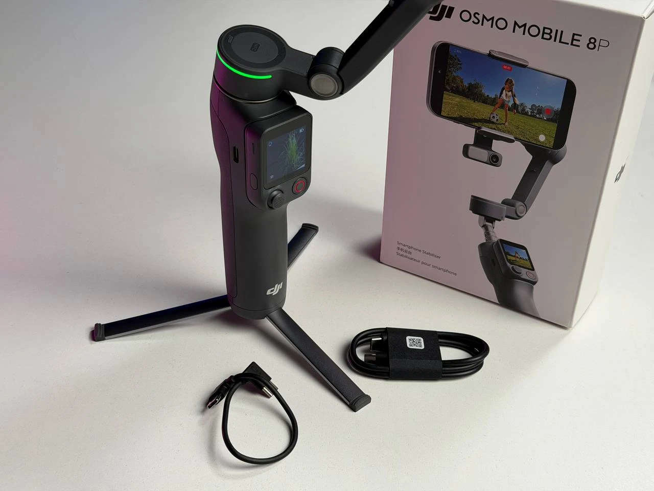 OPEN BOX Стабилизатор для смартфонов DJI Osmo Mobile 8P Advanced Tracking Combo (CP.OS.00000564.02) - Состояние: идеальное | Аккумулятор: 100% | Комплектация: полный | Гарантия: 3 мес.