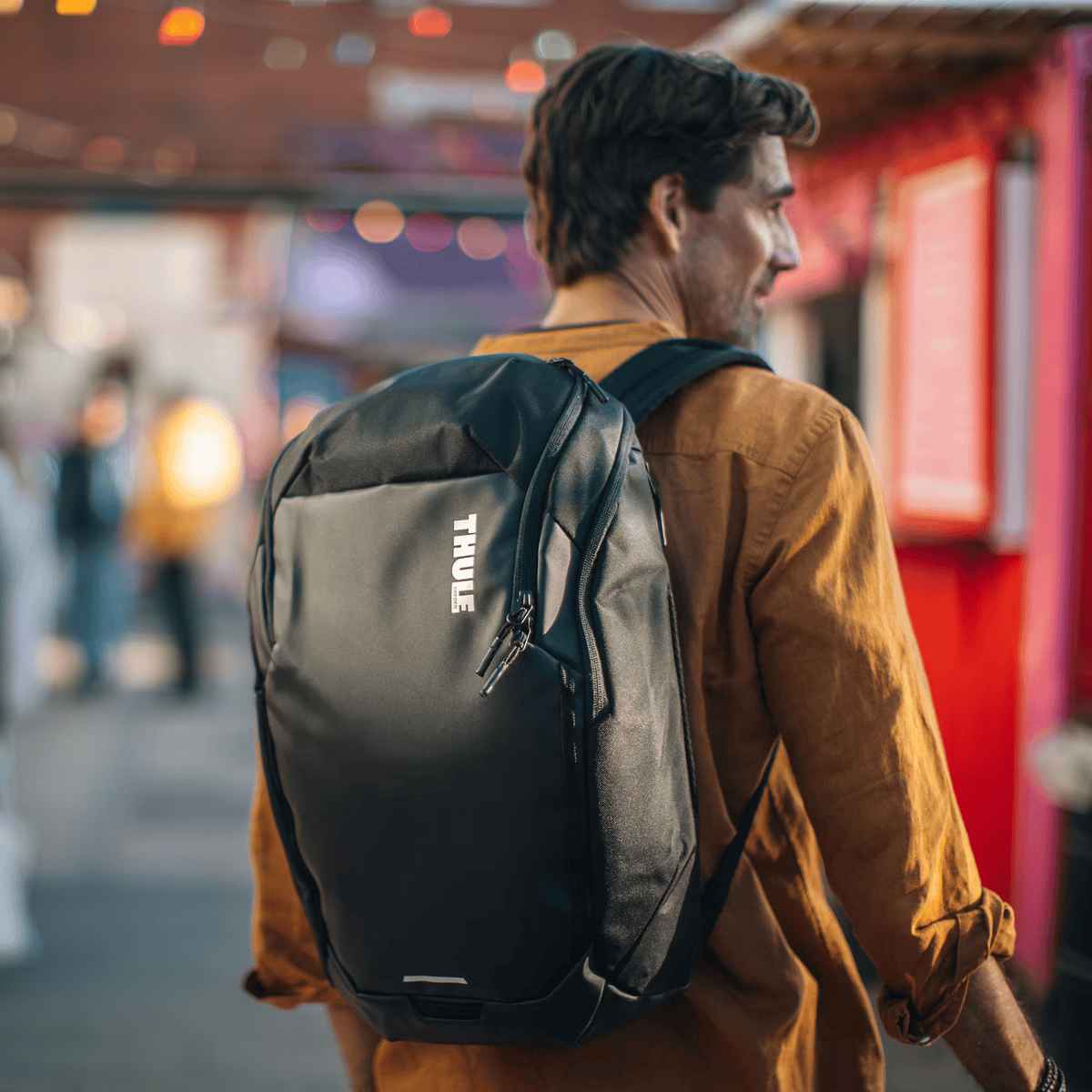 Рюкзак для ноутбука та подорожей Thule Chasm Laptop Backpack 26L - Black (3204981)