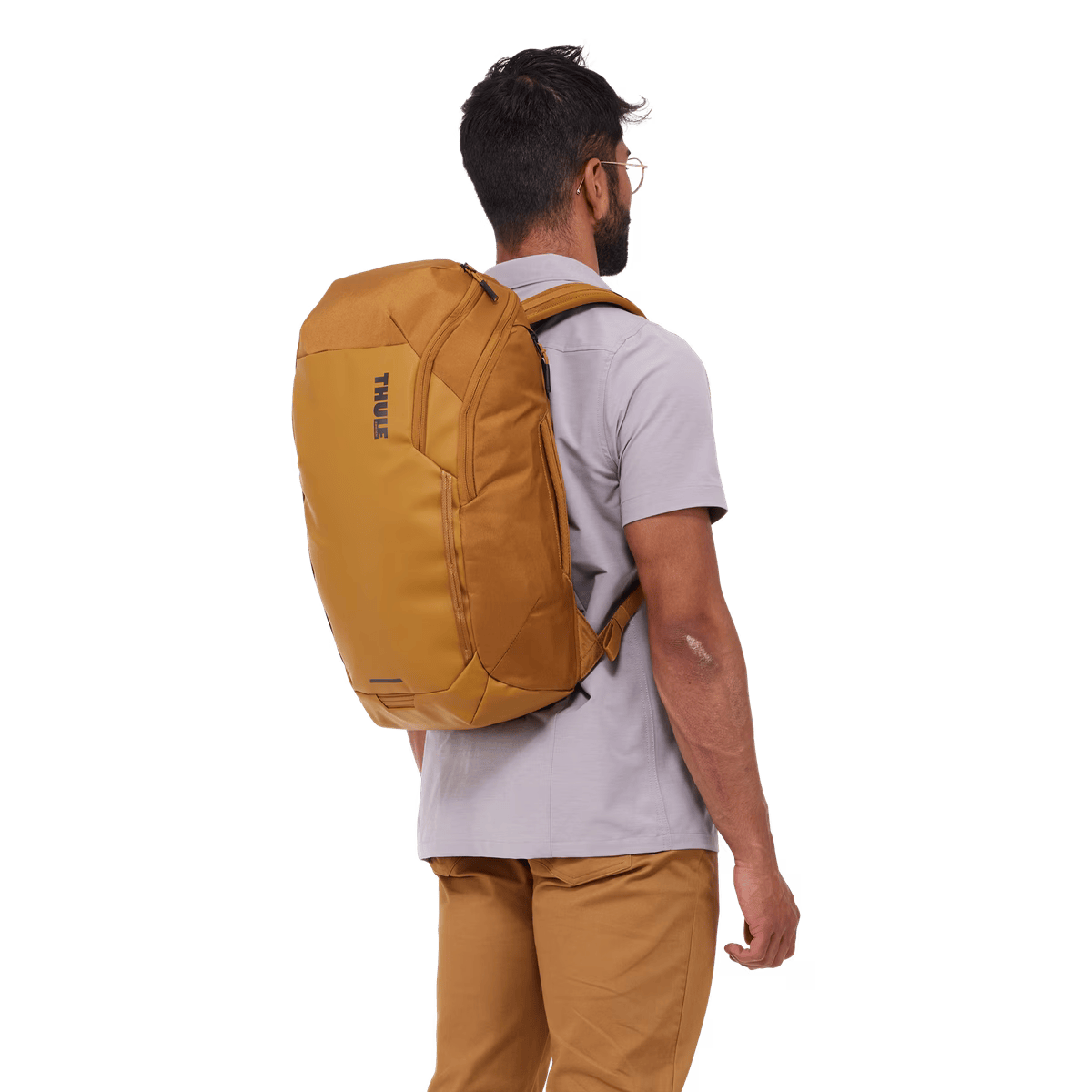 Рюкзак для ноутбука та подорожей Thule Chasm Laptop Backpack 26L - Golden (3204983)