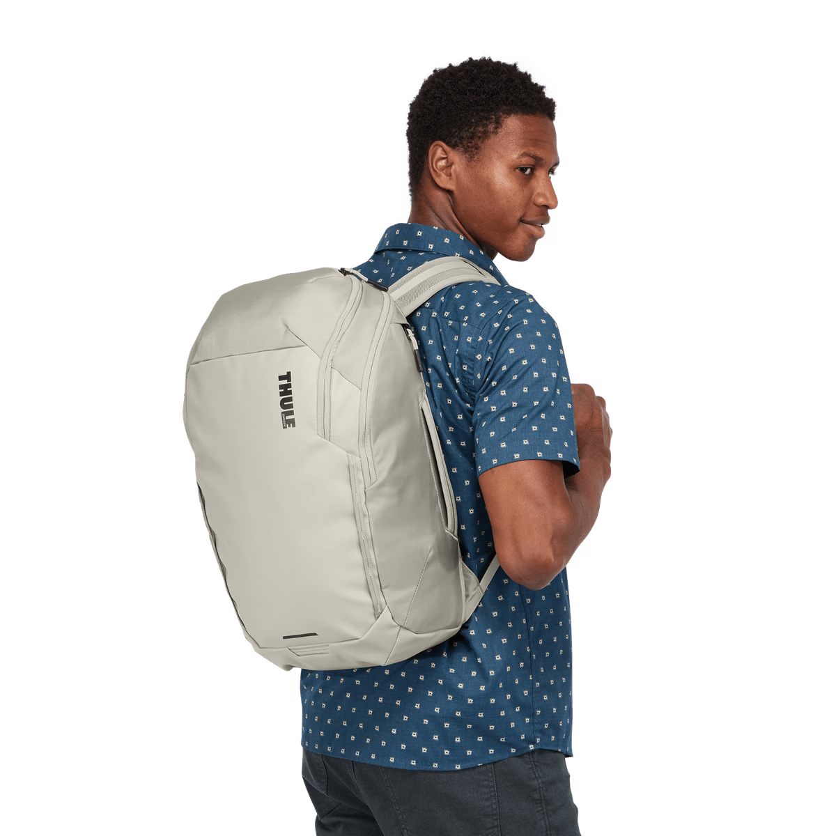 Рюкзак для ноутбука та подорожей Thule Chasm Laptop Backpack 26L - Soft Sand (3205224)