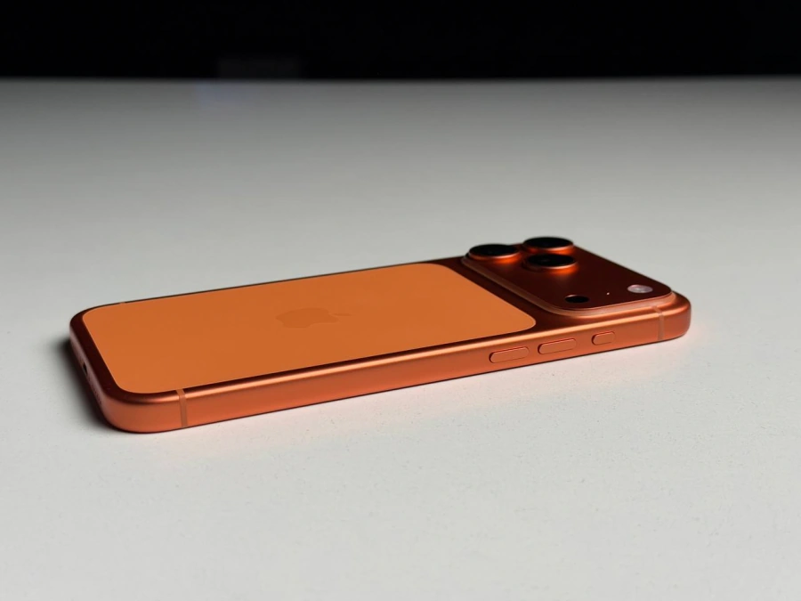 ВІТРИННИЙ Apple iPhone 17 Pro Max 2TB eSim Cosmic Orange (MFXT4, MFYK4) - Стан: гарний | Акумулятор: 100% | Комплектація: iPhone, кабель | Гарантія: 3 міс.