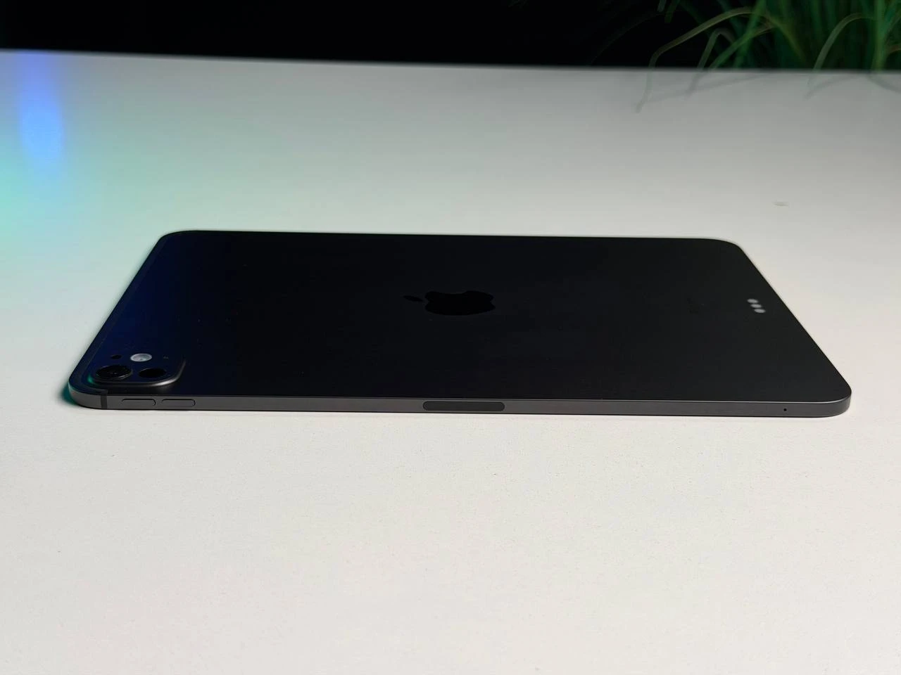 ВІТРИННИЙ Apple iPad Pro 11" M4 2024 Wi-Fi 256GB with Standard glass - Space Black (MVV83) - Стан: ідеальний | Акумулятор: 100% | Комплектація: iPad, кабель | Гарантія: 3 міс.