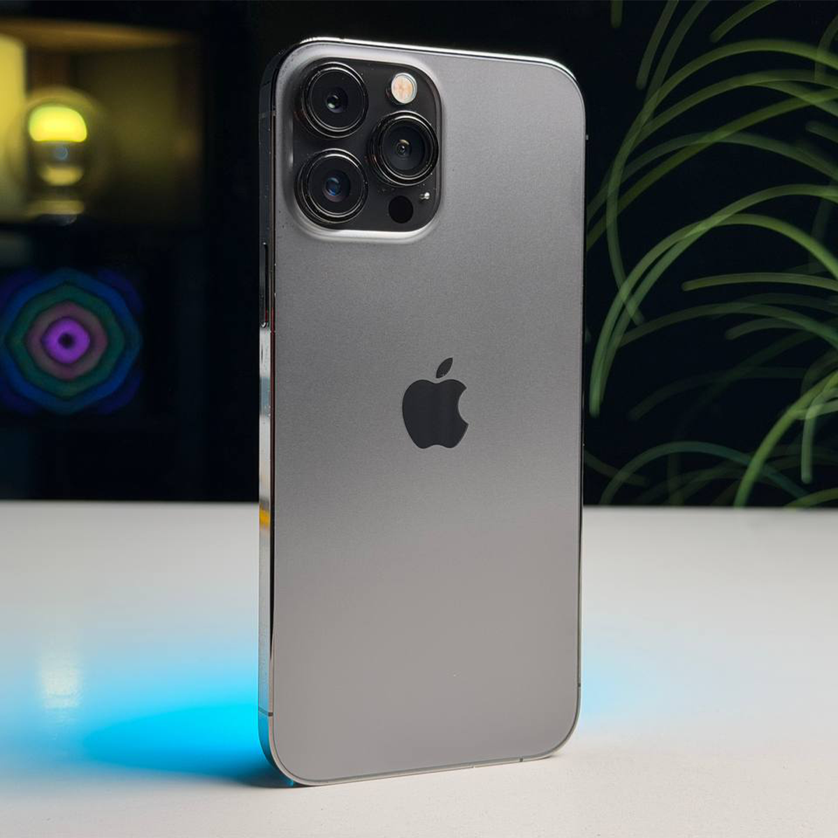 ВЖИВАНИЙ Б/У Apple iPhone 13 Pro Max 256GB Graphite (MLKR3, MLLA3) - Состояние: хорошее | Аккумулятор: 100% | Комплектация: iPhone, кабель | Гарантия: 3 мес.