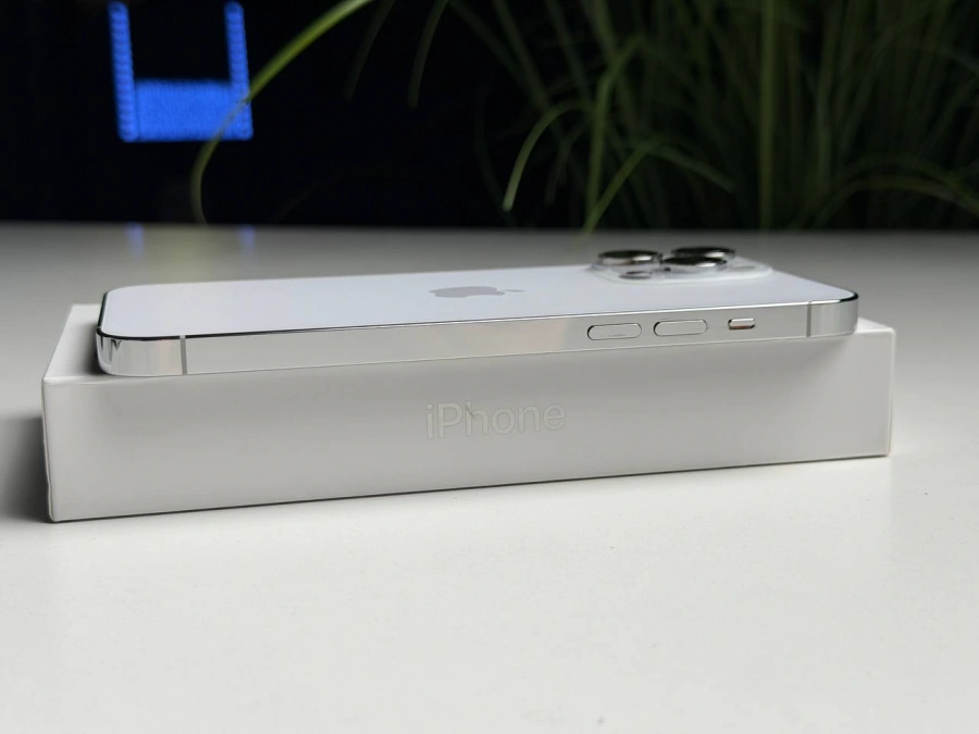 ВЖИВАНИЙ Б/У Apple iPhone 14 Pro Max 128GB Silver eSim (MQ8P3) - Стан: гарний | Акумулятор: 100% | Комплектація: повний | Гарантія: 3 міс.