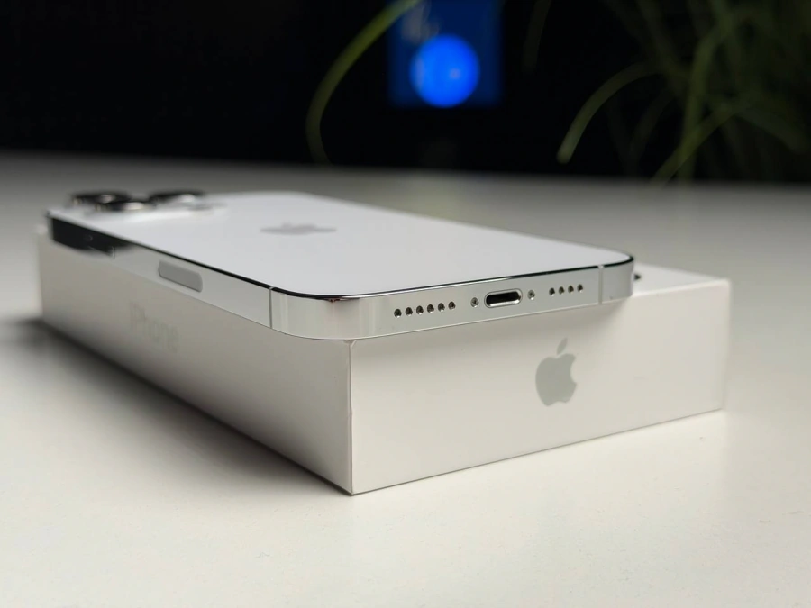 ВЖИВАНИЙ Б/У Apple iPhone 14 Pro Max 128GB Silver eSim (MQ8P3) - Стан: гарний | Акумулятор: 100% | Комплектація: повний | Гарантія: 3 міс.