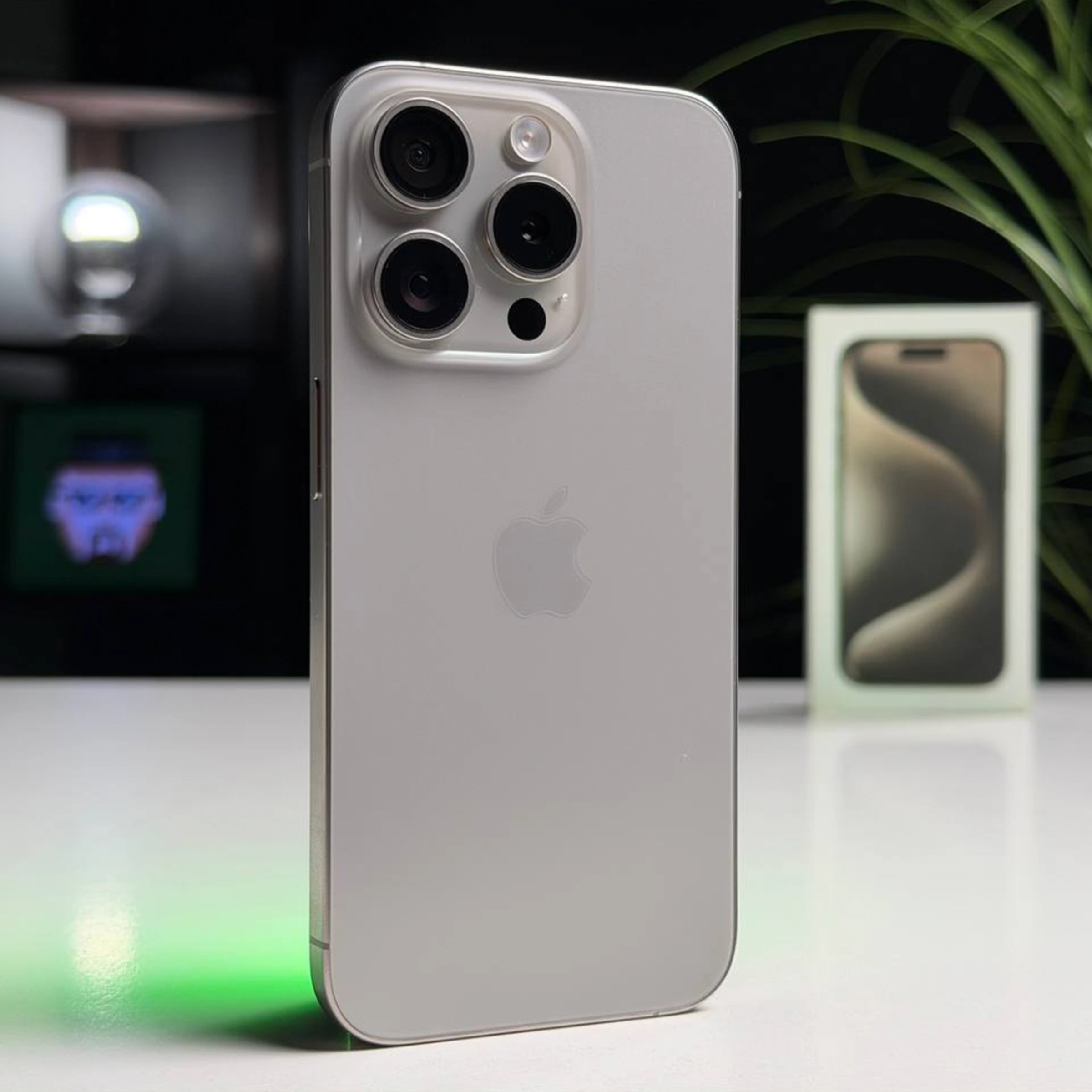 ВЖИВАНИЙ Б/У Apple iPhone 15 Pro 256GB Natural Titanium (MTV53) - Стан: ідеальний | Акумулятор: 100% | Комплектація: повний | Гарантія: 3 міс.