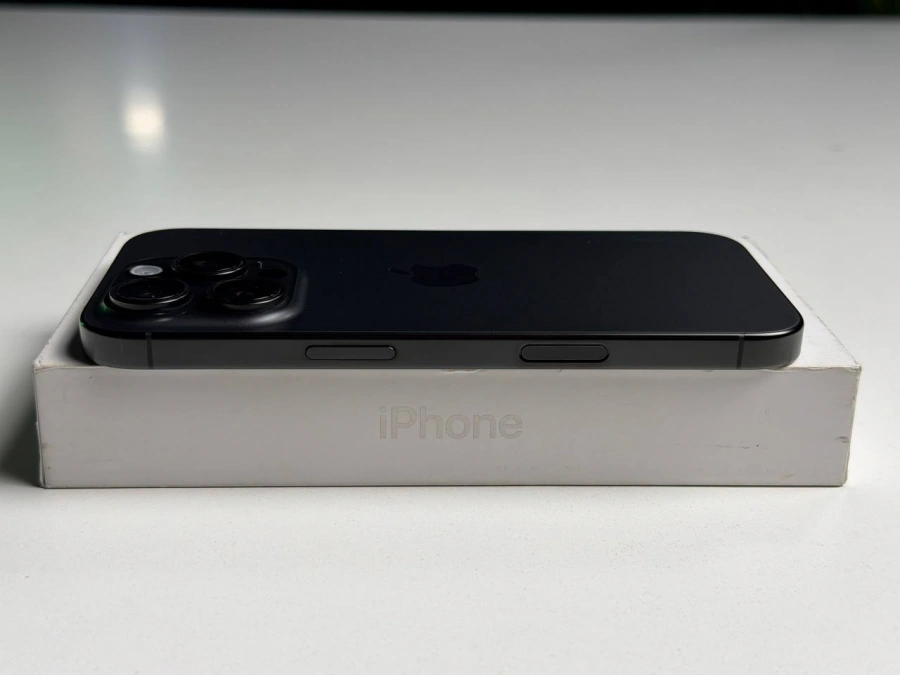 ВЖИВАНИЙ Б/У Apple iPhone 16 Pro 128GB Black Titanium (MYND3) - Стан: гарний | Акумулятор: 99% | Комплектація: повний | Гарантія: 3 міс.